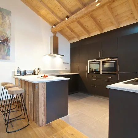 Villarabout Chalet With 5 Bedrooms *