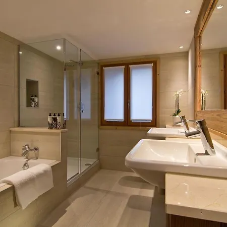 Villa Villarabout Chalet With 5 Bedrooms *